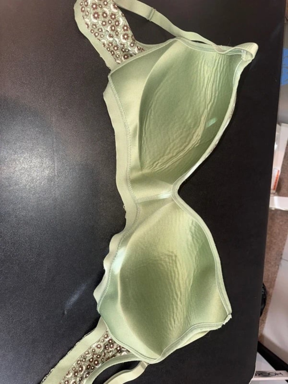Light Green Seamless T-Shirt Bra with Embellished Band - Unbranded
